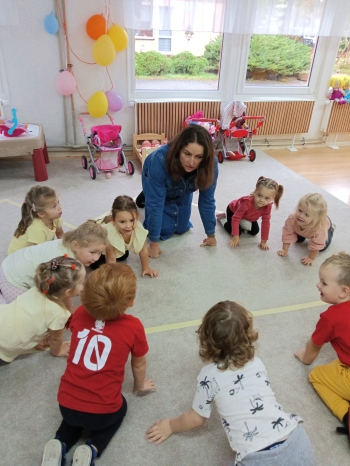 Zabawa w Hunde und Katzen u Niedźwiadków 